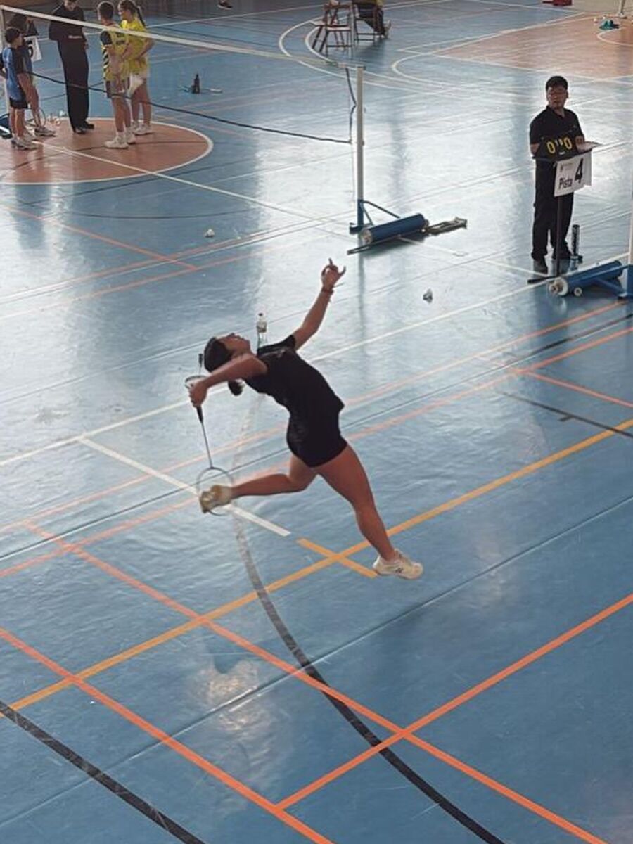 El Menorca Bádminton Es Castell firmó una destacada actuación este