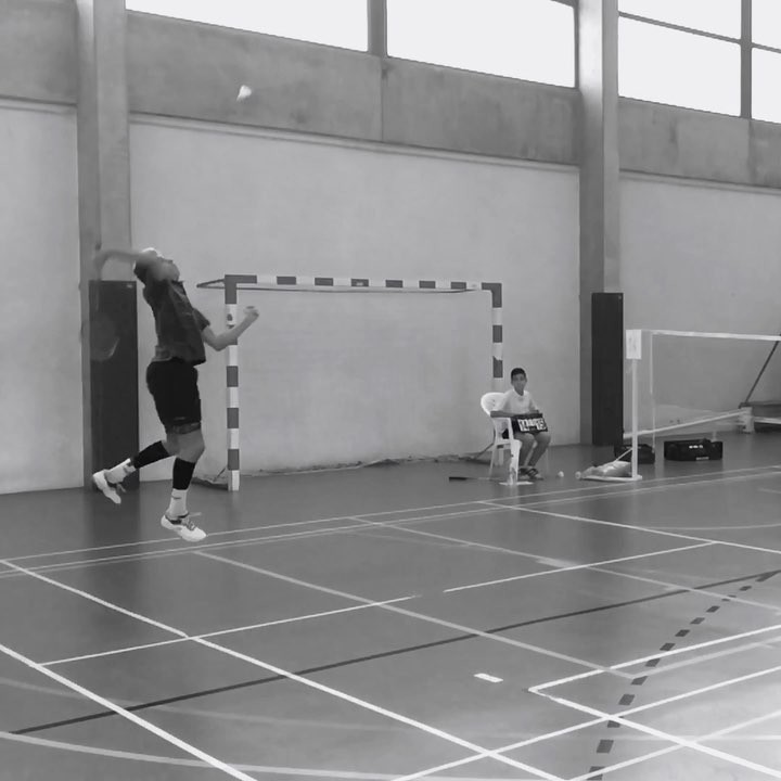 Último punto entre Florit vs Turmo. TTR 10-12-2016 #smash #badminton…